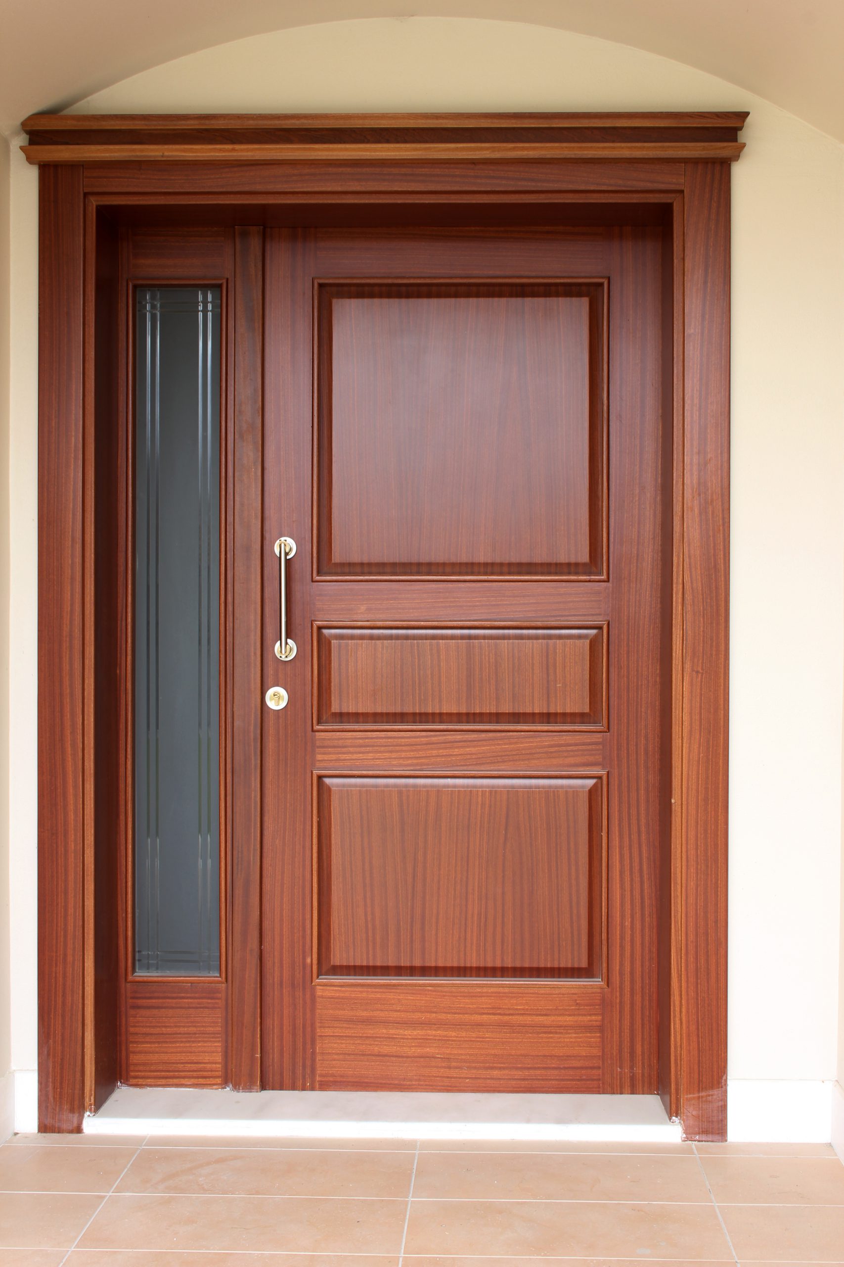 cáustico triple incondicional Puertas Olamendi | Las mejores maderas para una puerta de entrada
